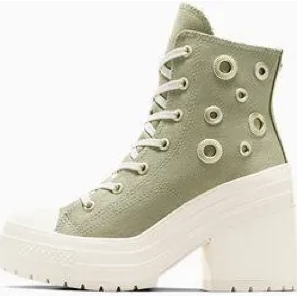 Chuck 70 De Luxe Heel Platform Metal Rings NWT Women 6.5 fits like 7 - Picture 4 of 9